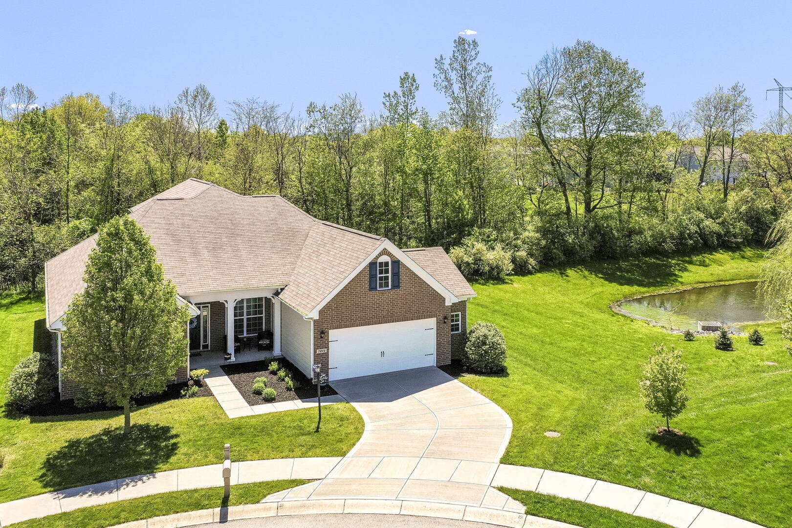 7215 Red Maple Dr. Zionsville, IN 46077