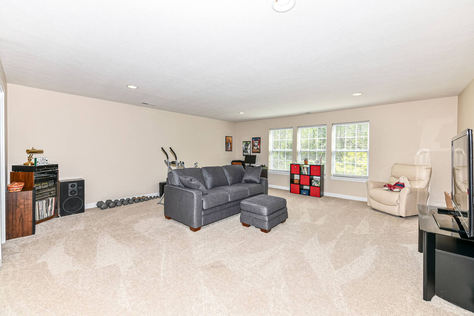 7215 Red Maple Dr. Zionsville, IN 46077