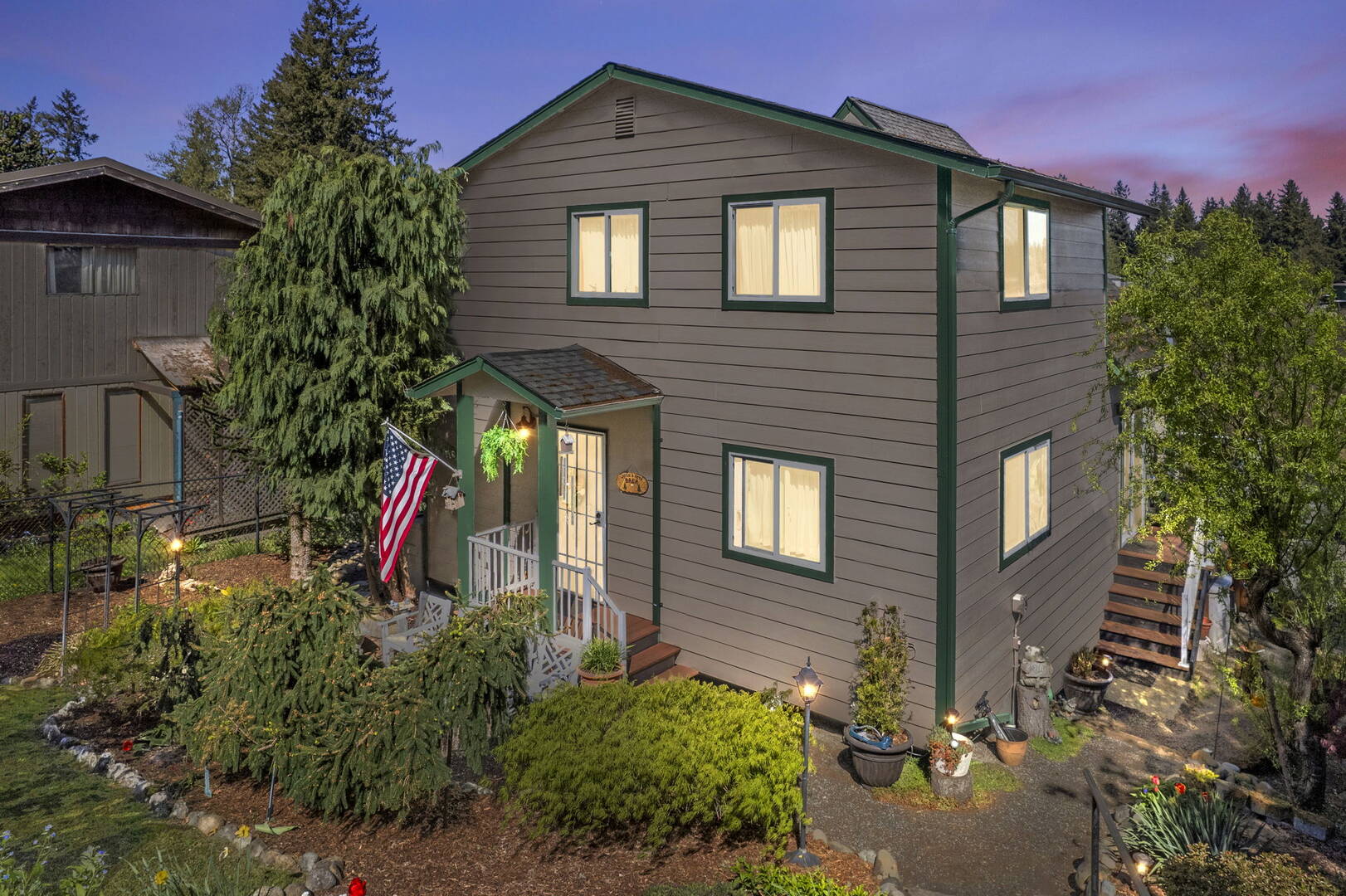 17220 Lake Point Dr SE Yelm, WA 98597