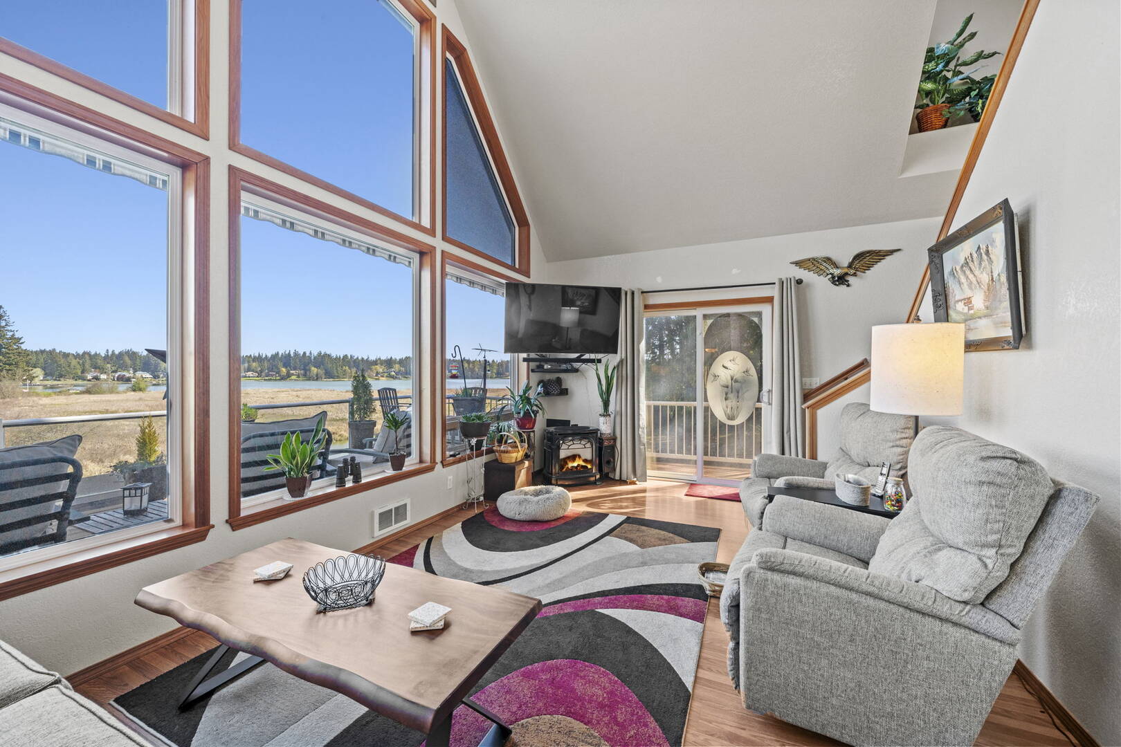 17220 Lake Point Dr SE Yelm, WA 98597