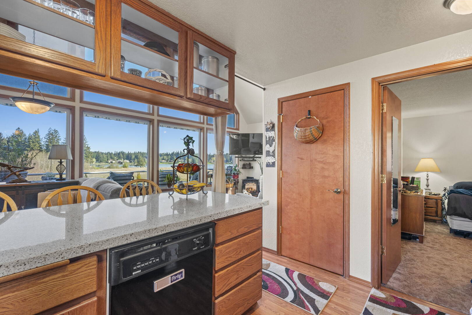 17220 Lake Point Dr SE Yelm, WA 98597