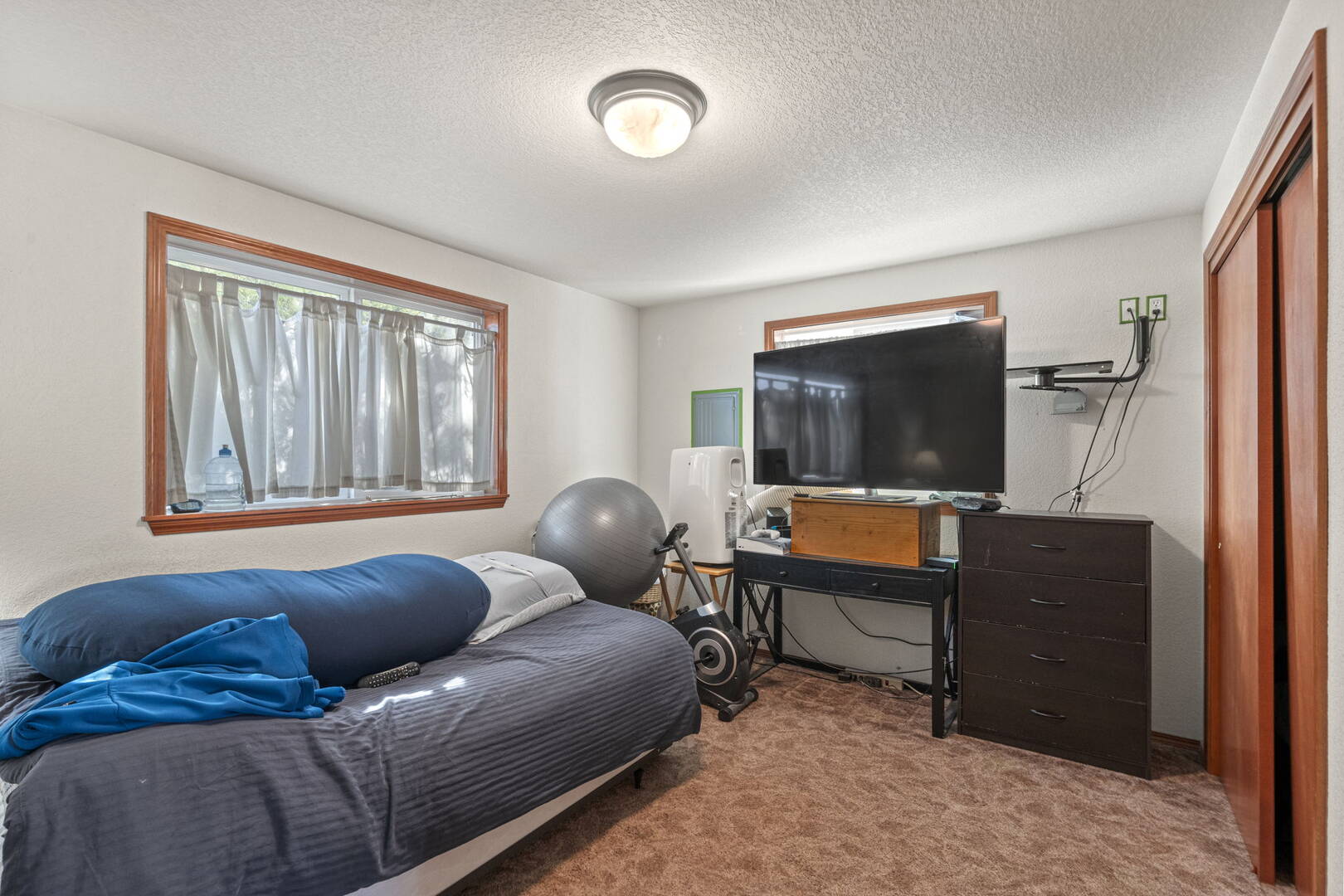 17220 Lake Point Dr SE Yelm, WA 98597