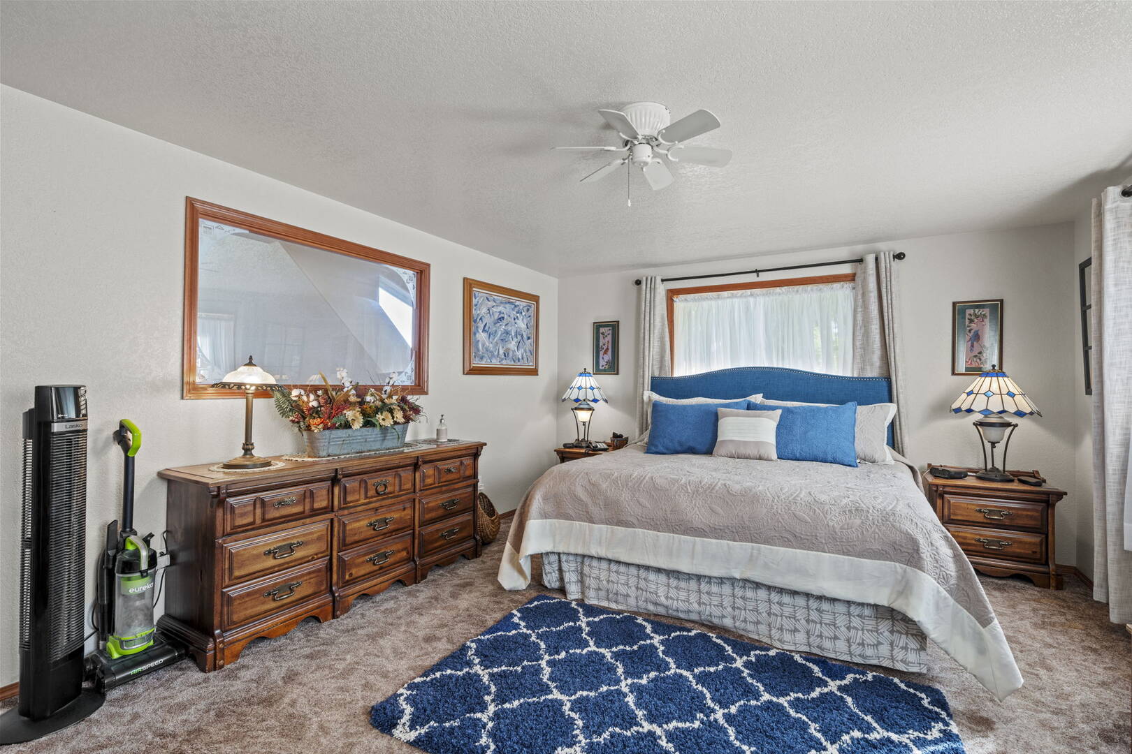 17220 Lake Point Dr SE Yelm, WA 98597