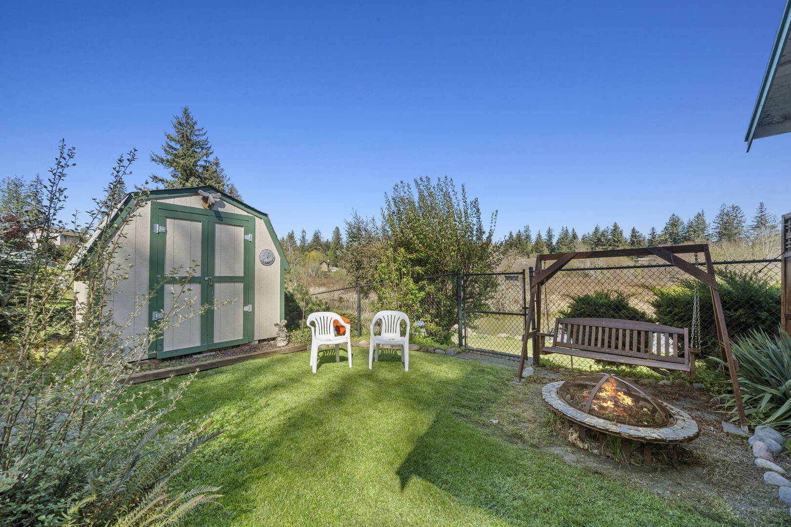 17220 Lake Point Dr SE Yelm, WA 98597