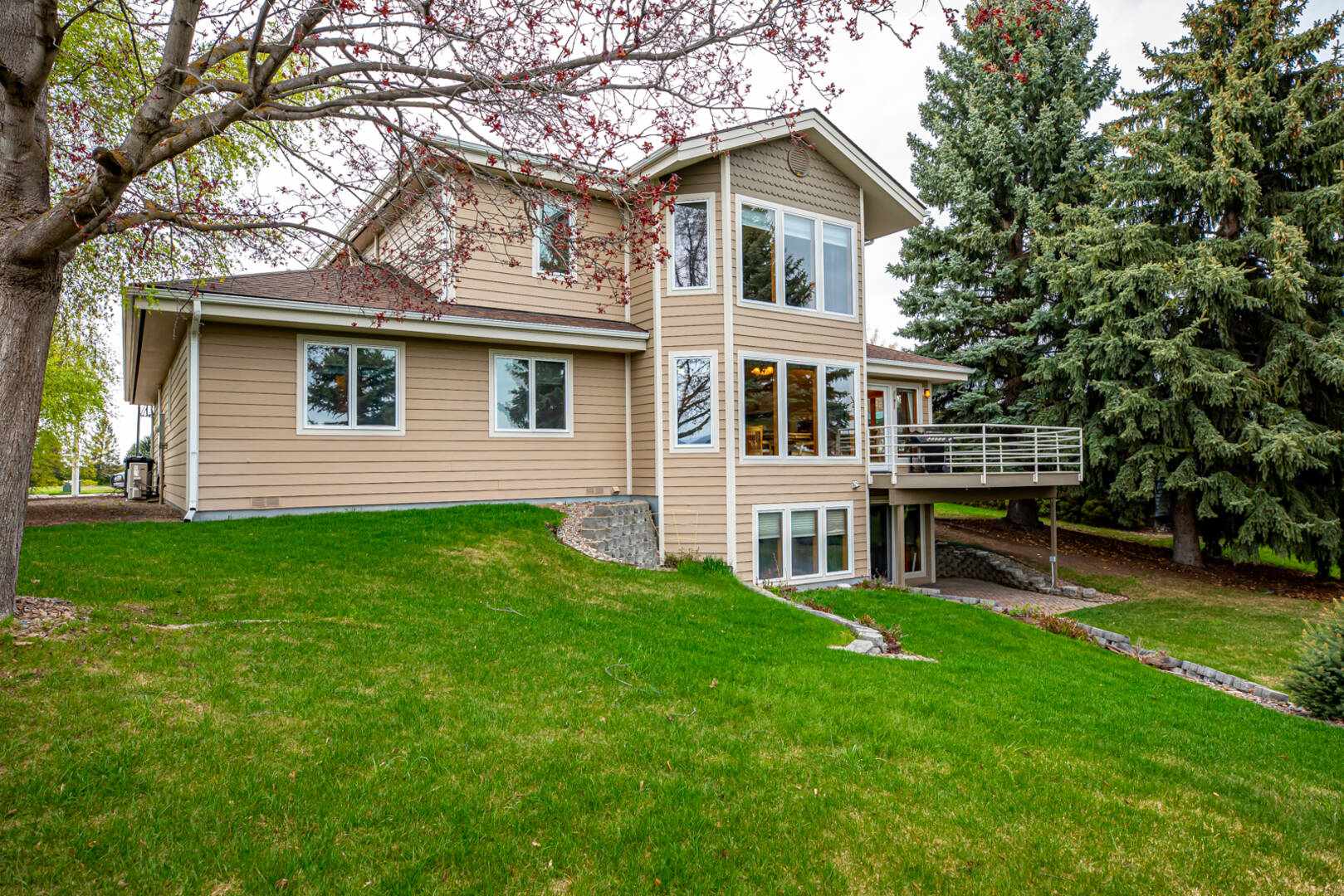 280 Summit Ridge Dr Kalispell, MT 59901