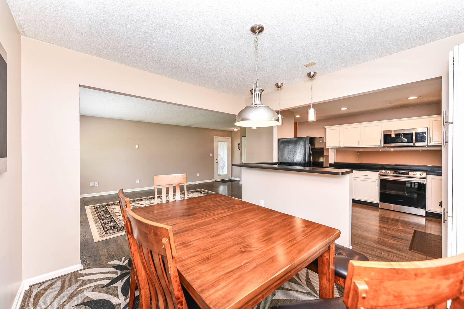 11505 Hartford Ln. Fishers, IN 46038