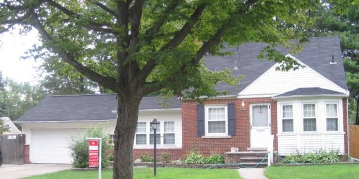 Brivity 7701 Parkway St. Redford, MI 48239