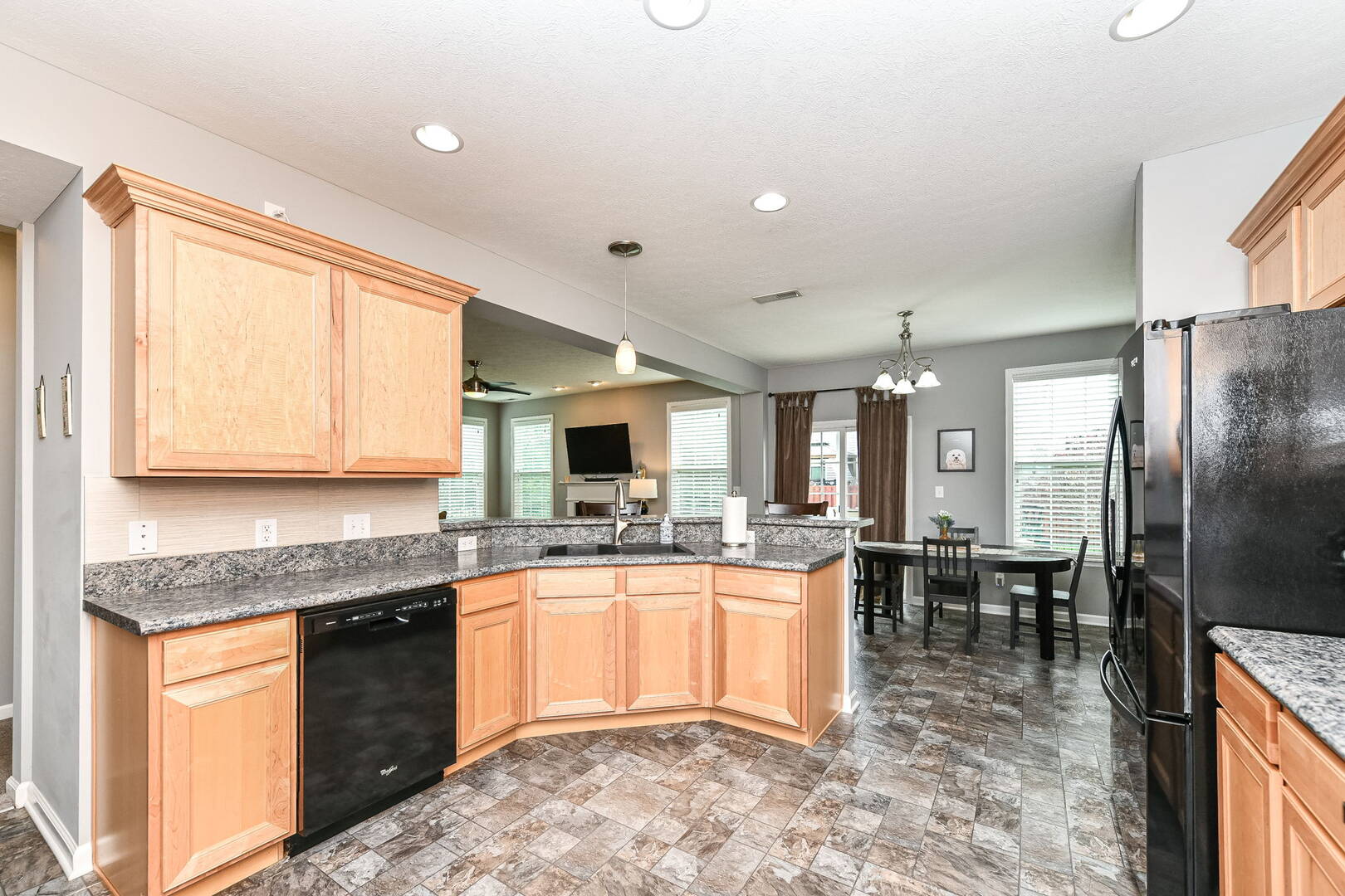 5789 Bluff View Ln. Whitestown, IN 46075