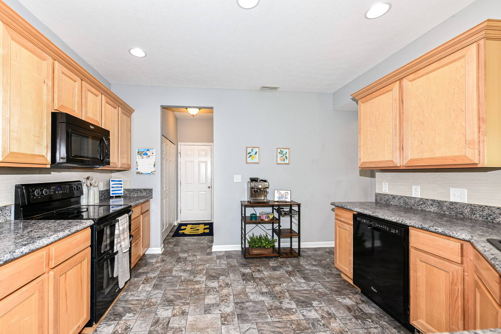 5789 Bluff View Ln. Whitestown, IN 46075