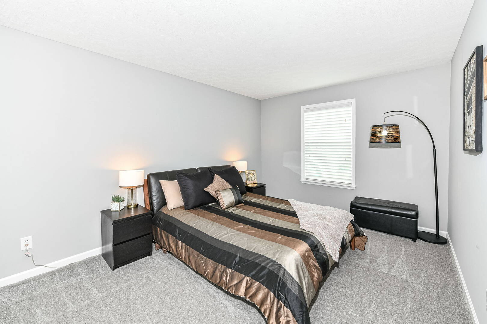 5789 Bluff View Ln. Whitestown, IN 46075