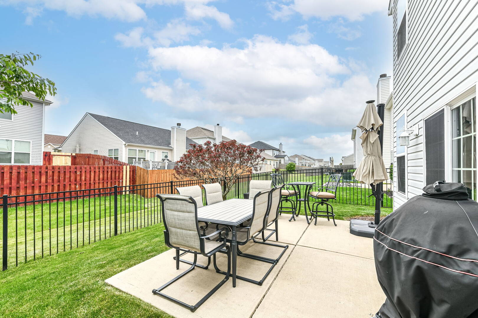 5789 Bluff View Ln. Whitestown, IN 46075