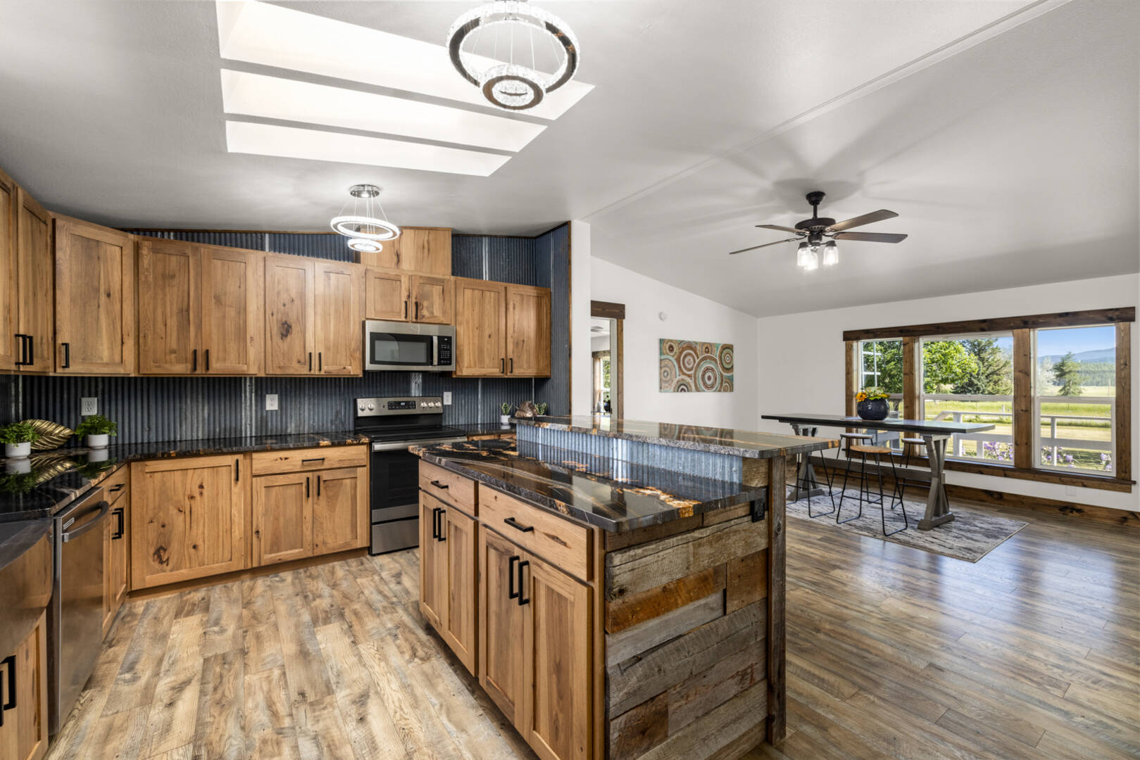 65659 Hwy 37 Eureka, MT 59917