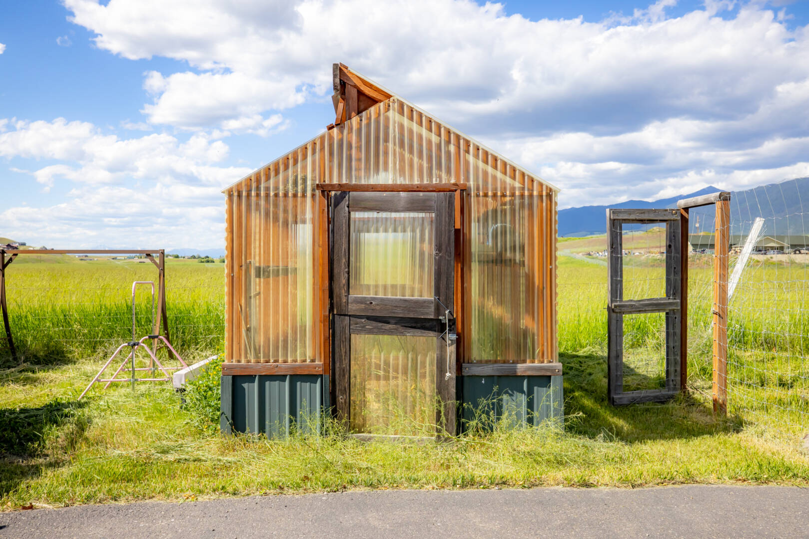 65659 Hwy 37 Eureka, MT 59917