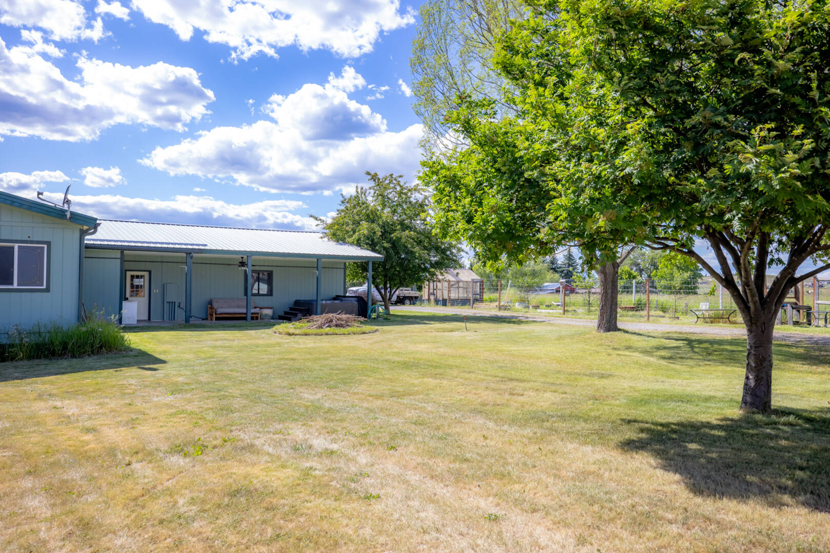65659 Hwy 37 Eureka, MT 59917