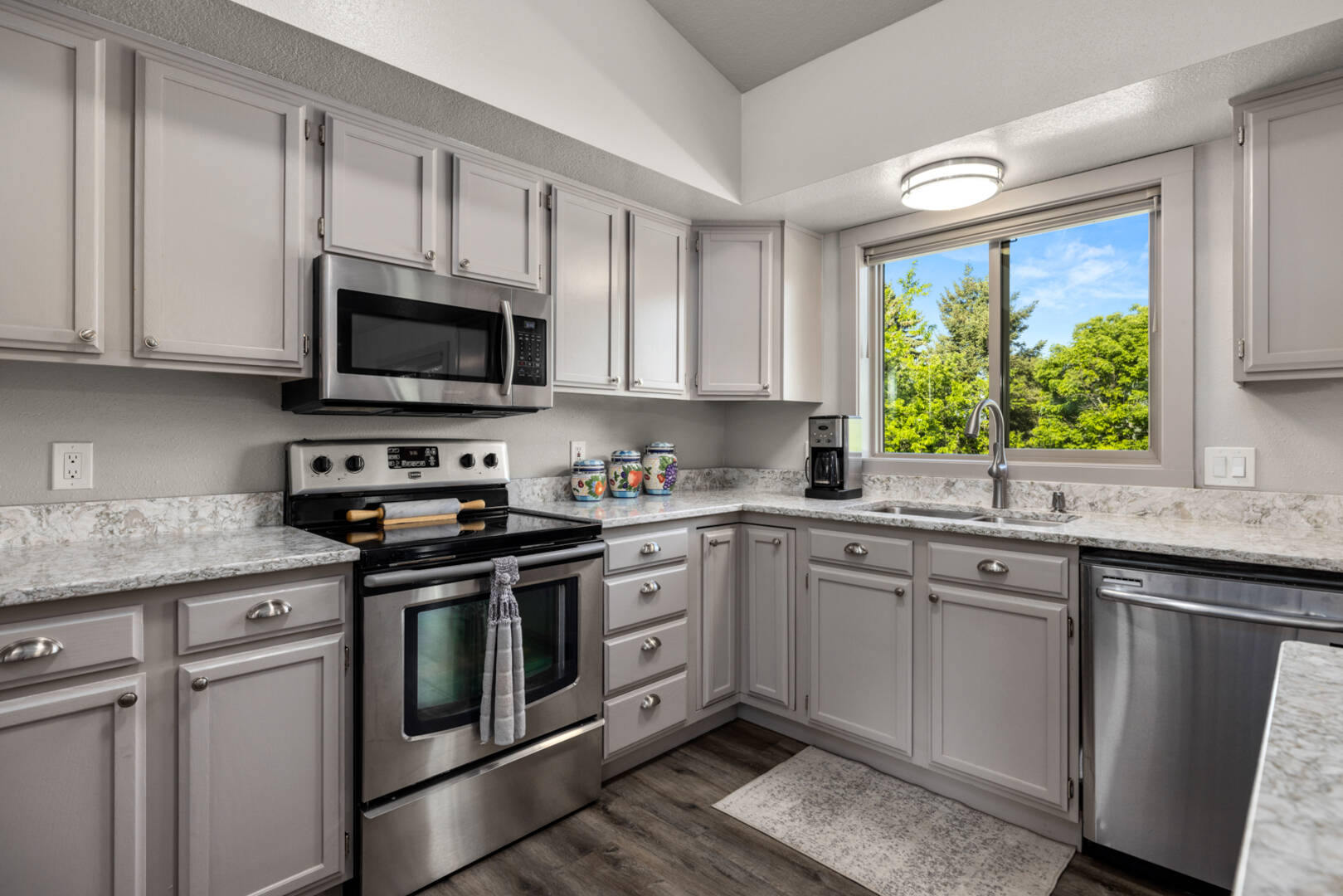 320 Sherry Ln Kalispell, MT 59901
