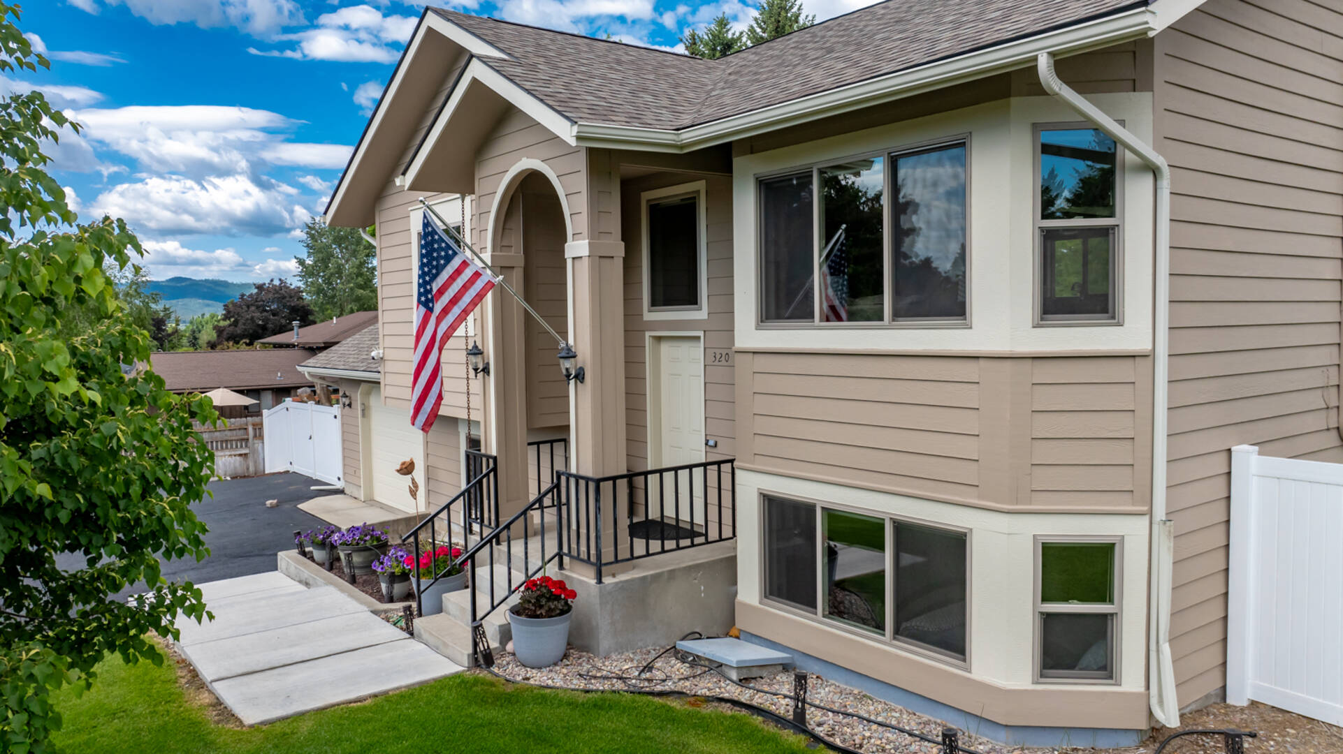 320 Sherry Ln Kalispell, MT 59901