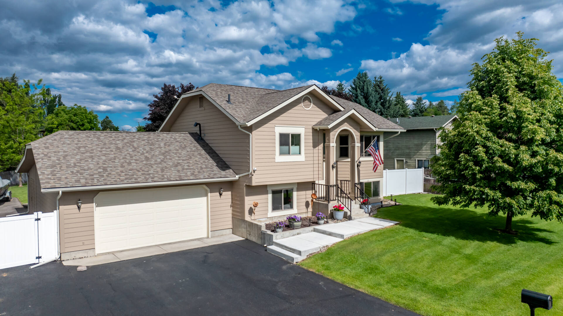 320 Sherry Ln Kalispell, MT 59901