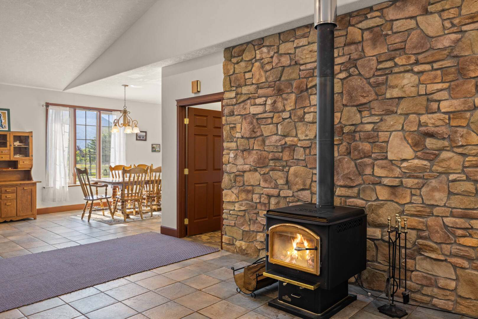 301 Elk Park Rd Columbia Falls, MT 59912