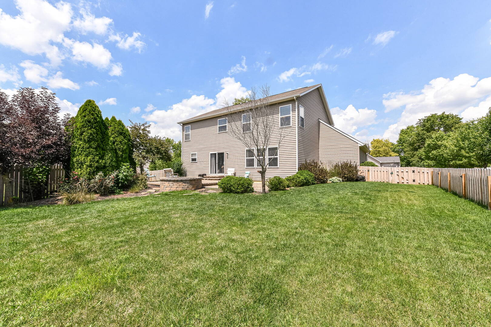 6143 Kerf Ln. Noblesville, IN 46062