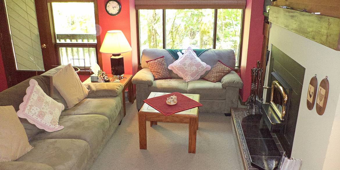 Brivity 10500 Mt. Baker Hwy 211 Glacier, WA 98244