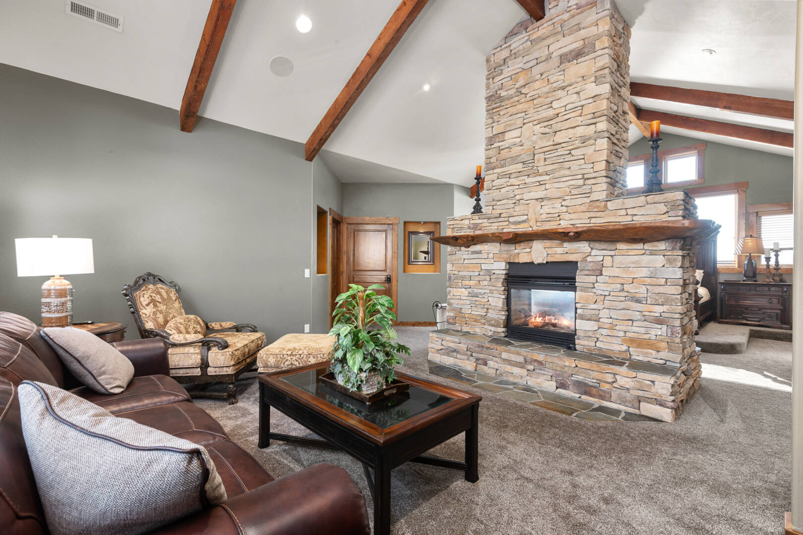 1335 Mooring Rd Columbia Falls, MT 59912