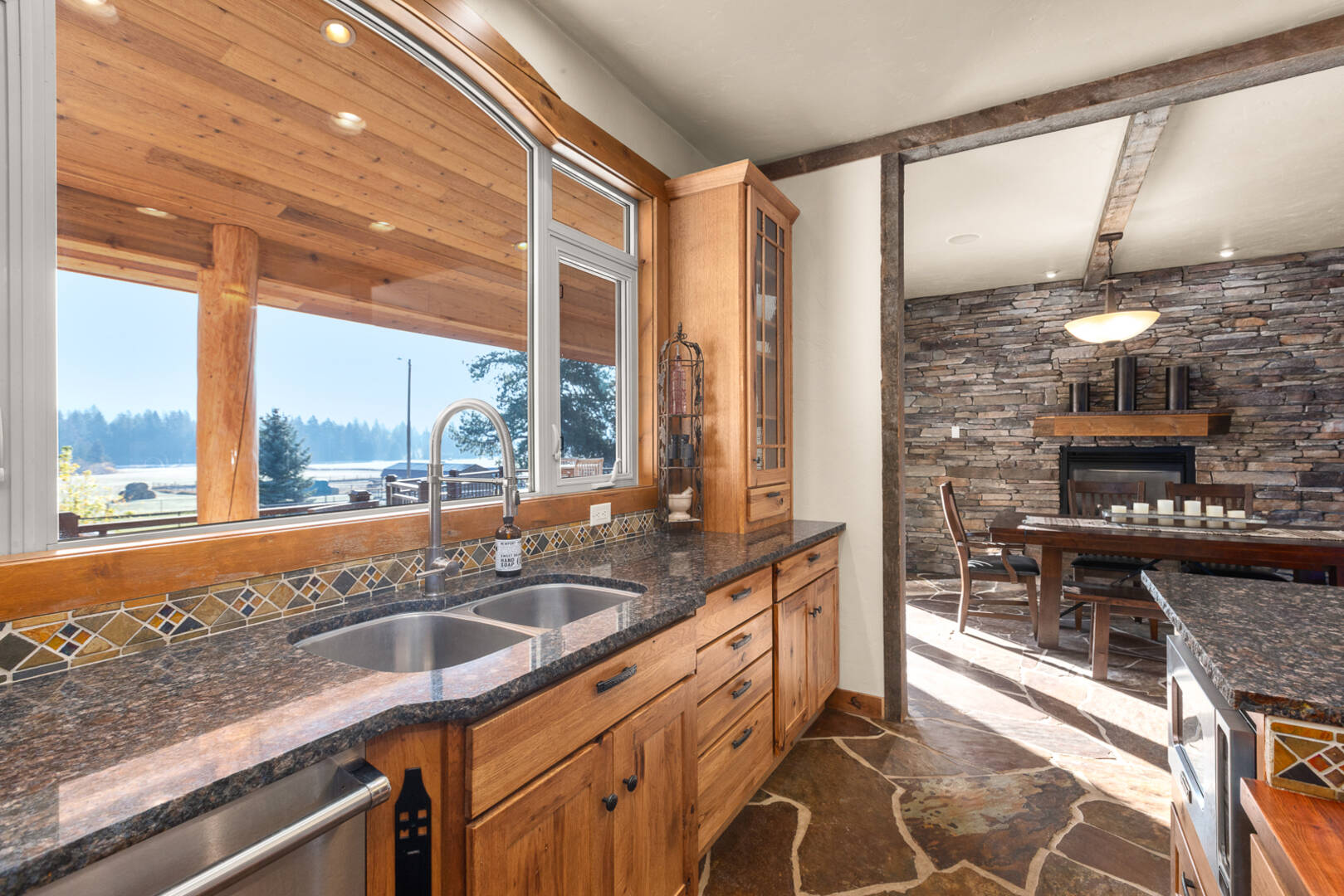 1335 Mooring Rd Columbia Falls, MT 59912