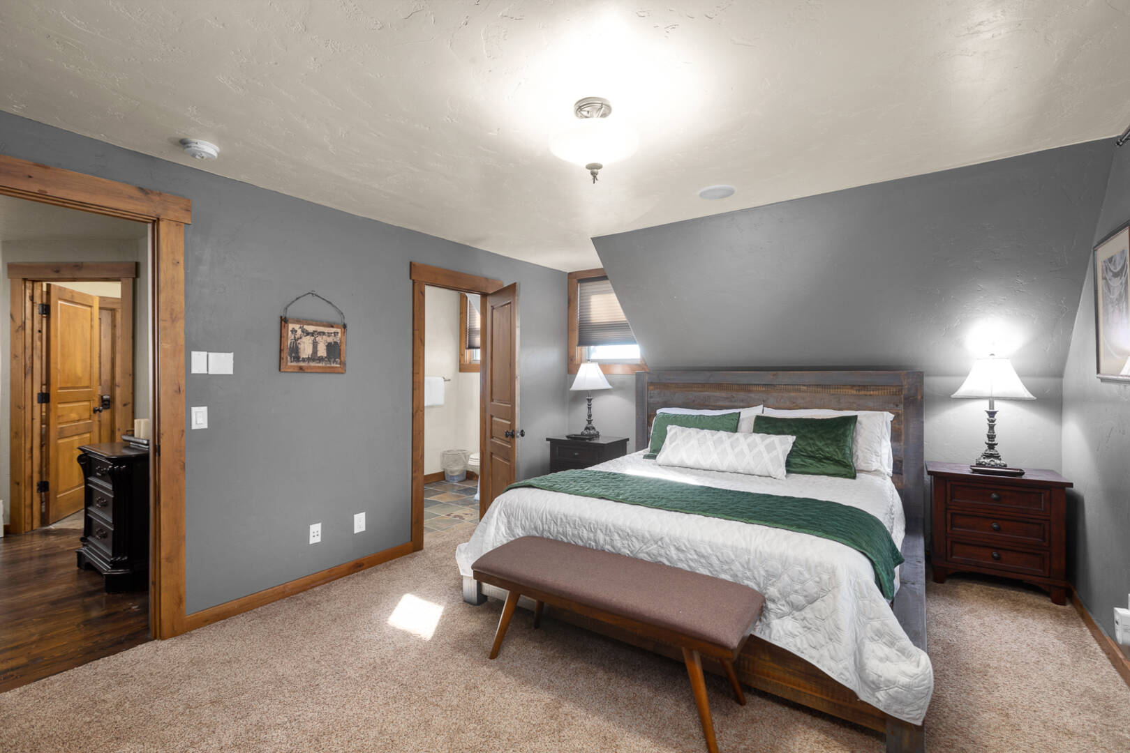 1335 Mooring Rd Columbia Falls, MT 59912