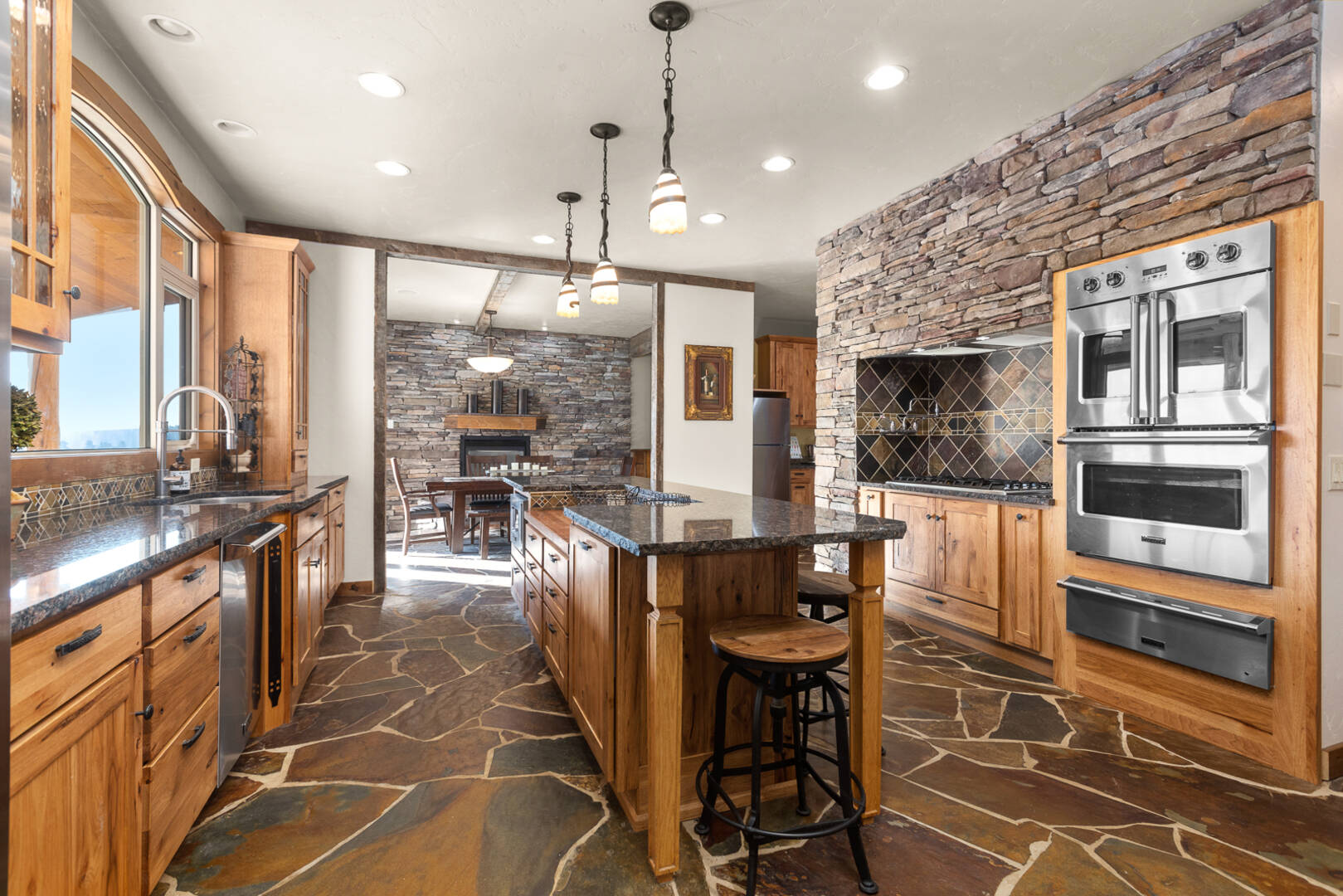 1335 Mooring Rd Columbia Falls, MT 59912