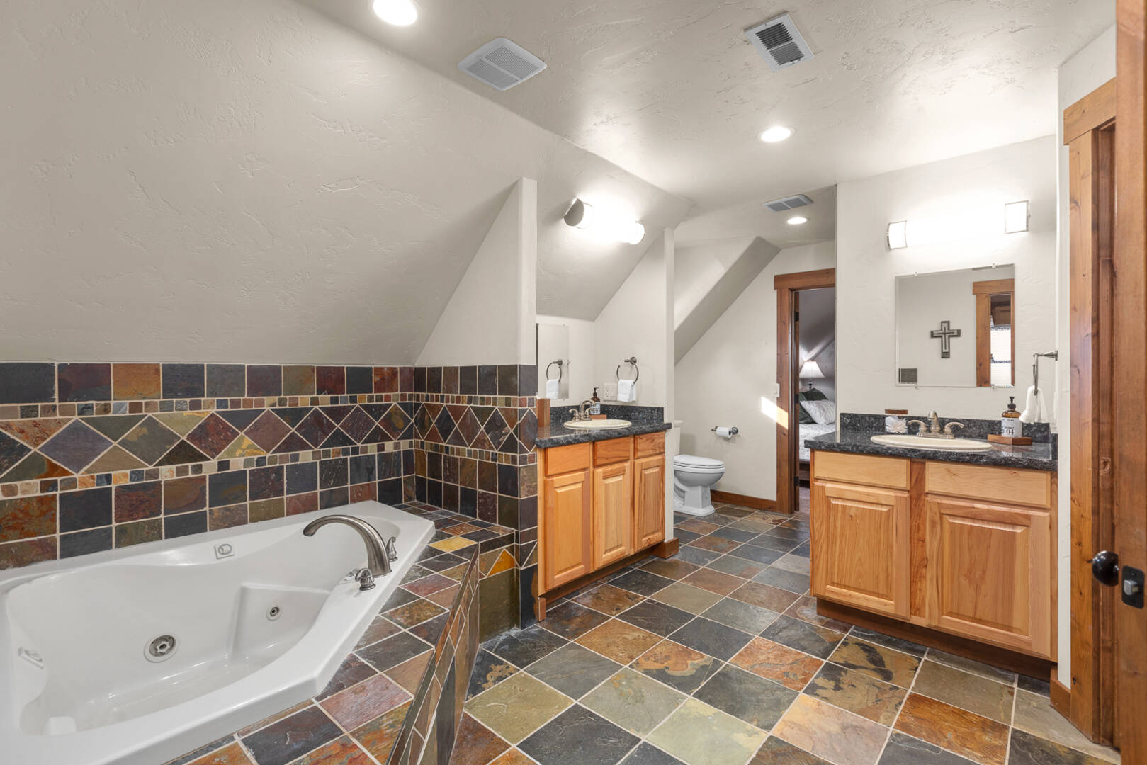 1335 Mooring Rd Columbia Falls, MT 59912