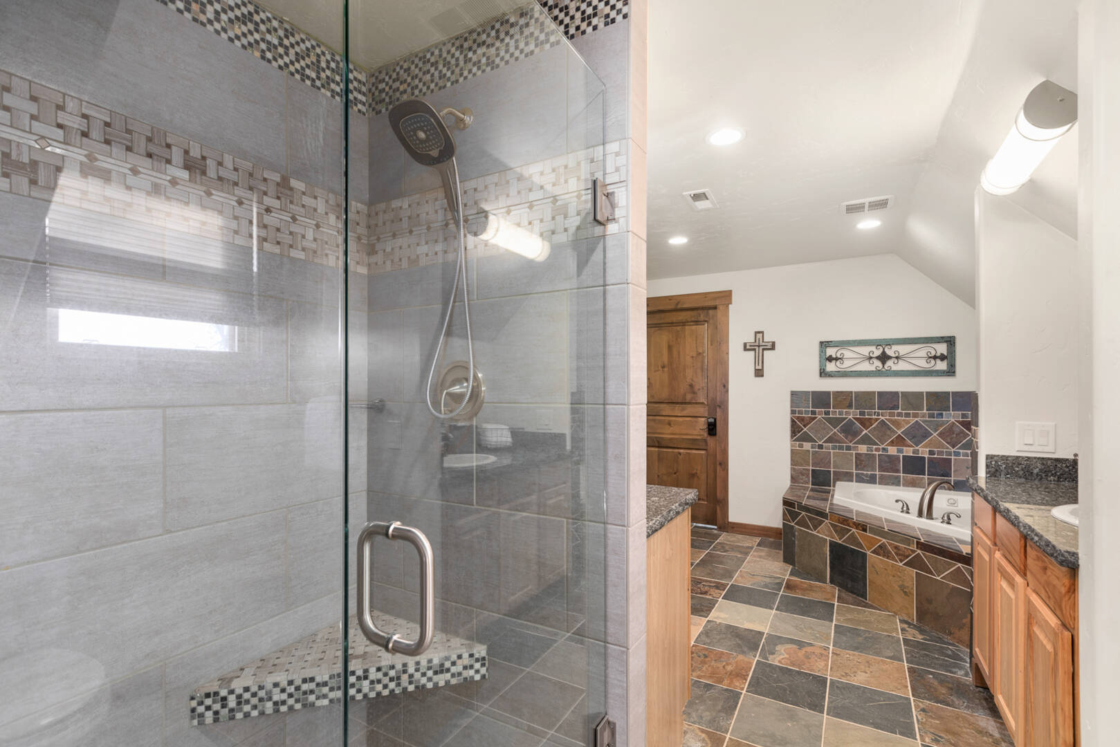 1335 Mooring Rd Columbia Falls, MT 59912