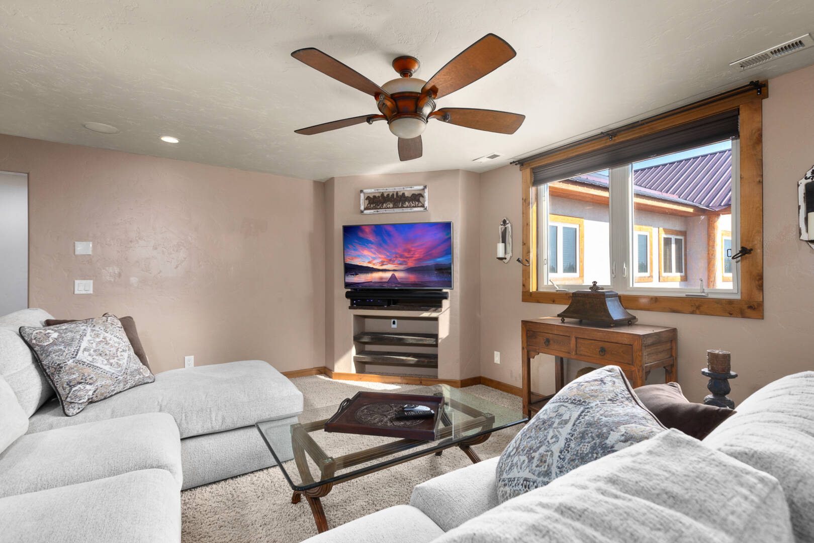 1335 Mooring Rd Columbia Falls, MT 59912