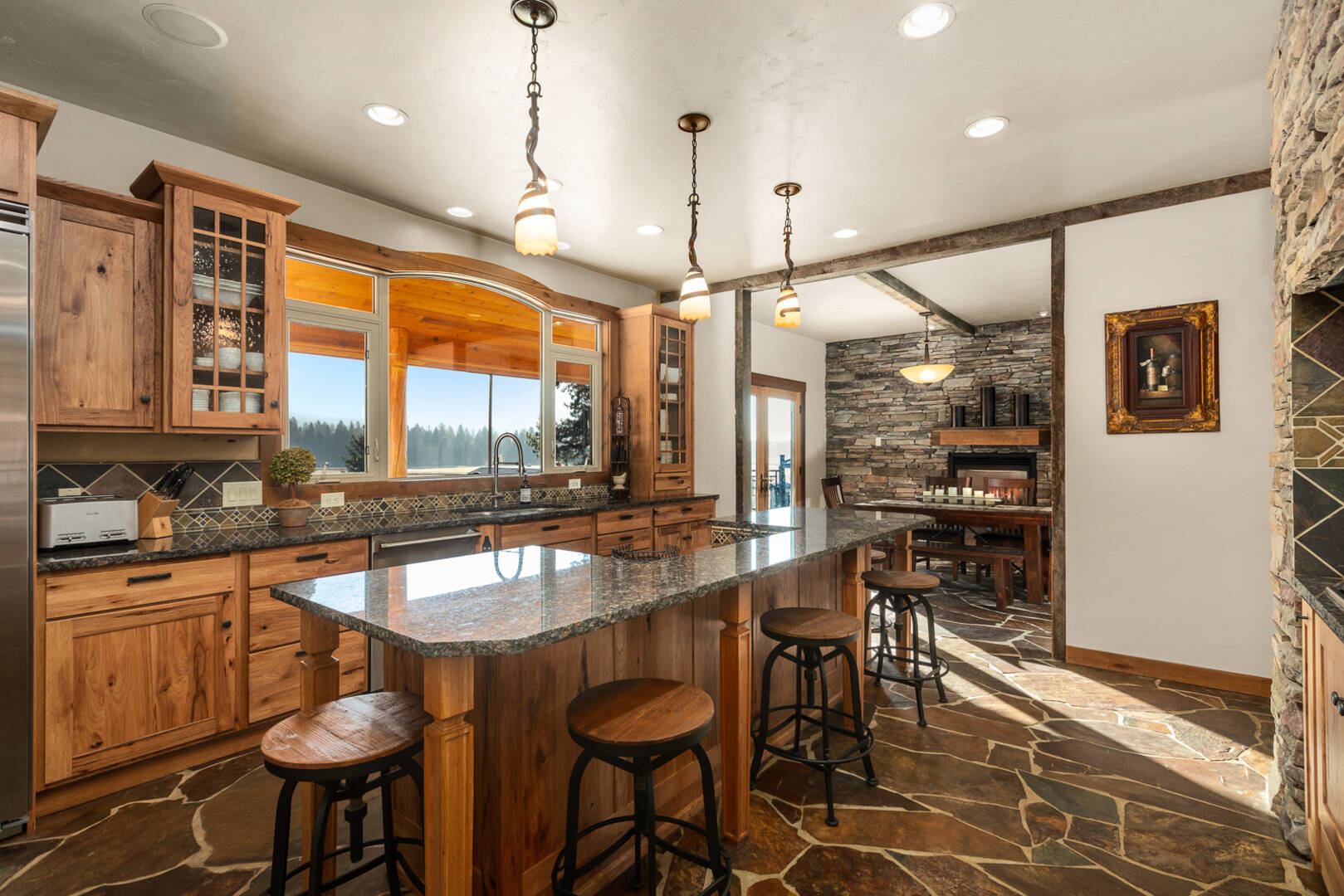 1335 Mooring Rd Columbia Falls, MT 59912