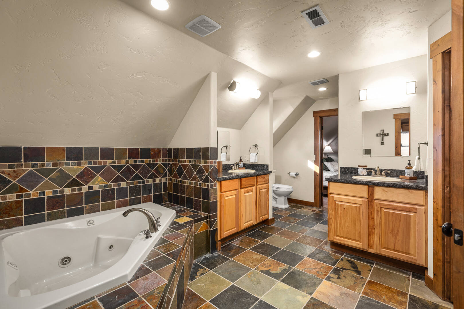 1335 Mooring Rd Columbia Falls, MT 59912