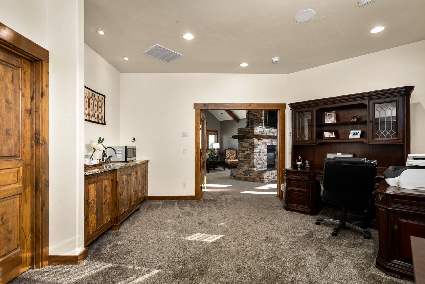 1335 Mooring Rd Columbia Falls, MT 59912