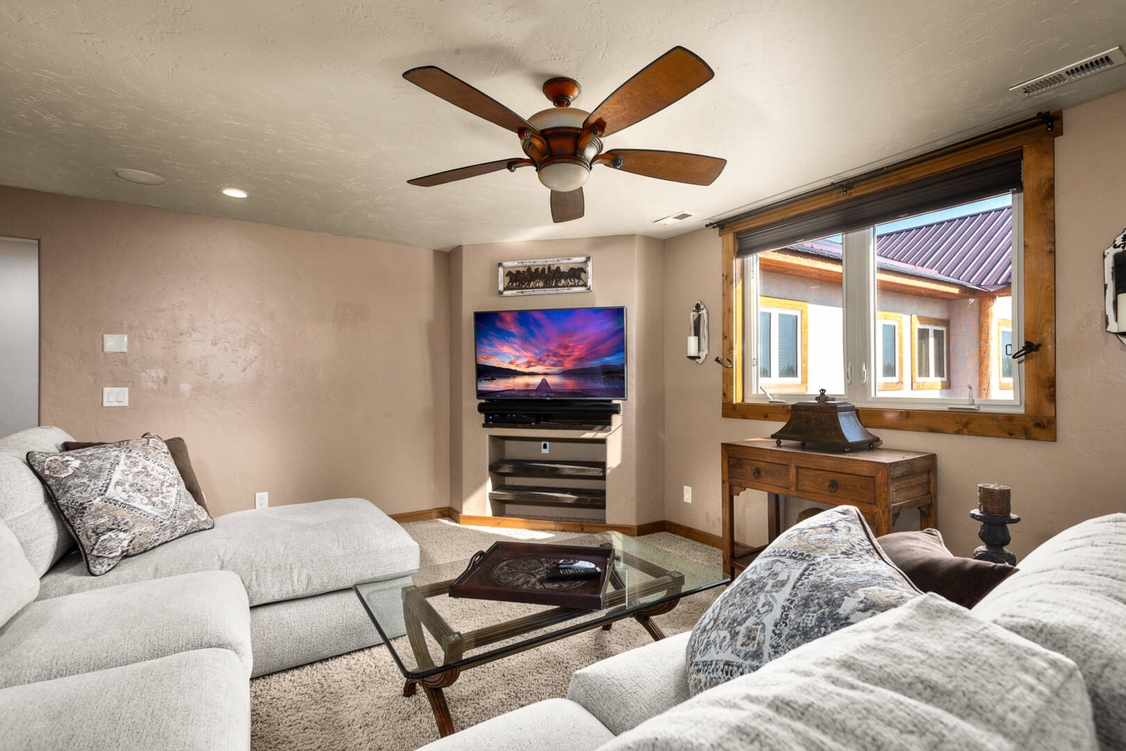 1335 Mooring Rd Columbia Falls, MT 59912
