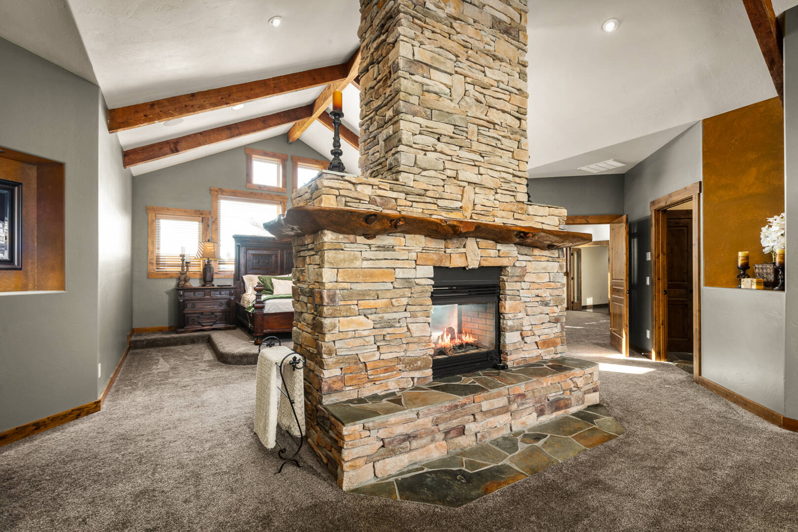 1335 Mooring Rd Columbia Falls, MT 59912