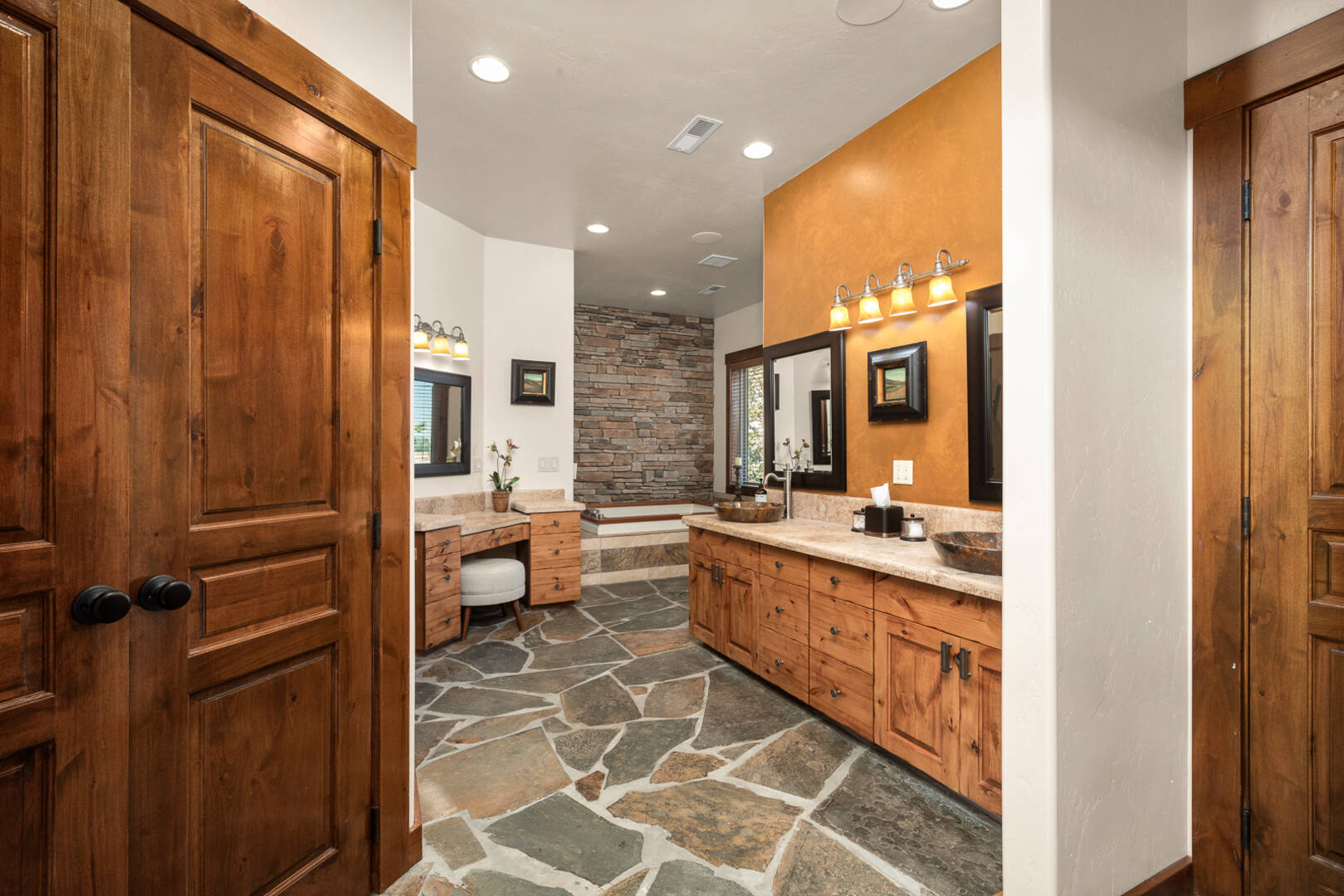 1335 Mooring Rd Columbia Falls, MT 59912