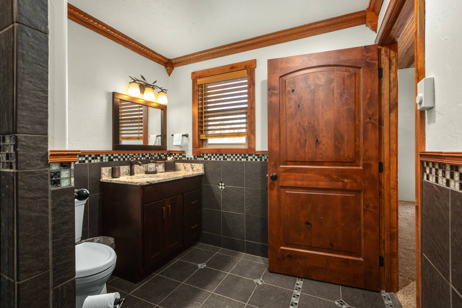 1335 Mooring Rd Columbia Falls, MT 59912