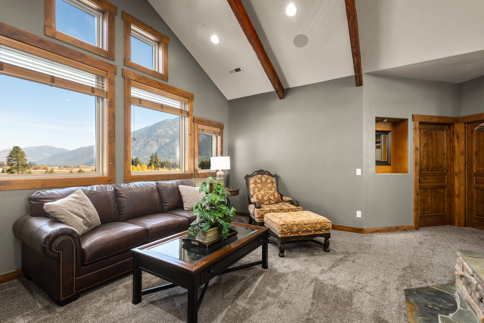 1335 Mooring Rd Columbia Falls, MT 59912