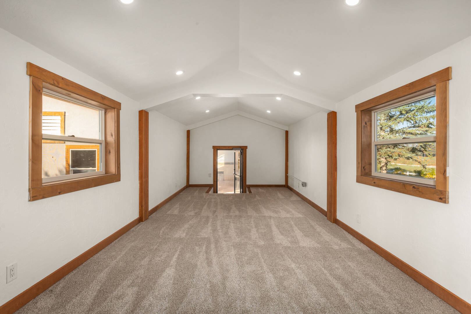 1335 Mooring Rd Columbia Falls, MT 59912