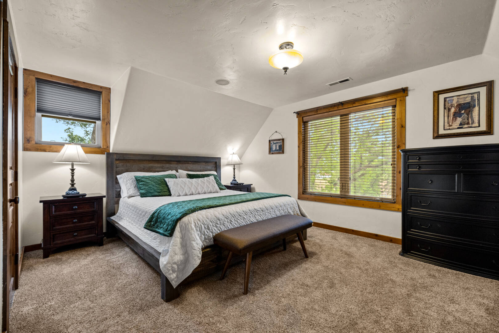 1335 Mooring Rd Columbia Falls, MT 59912