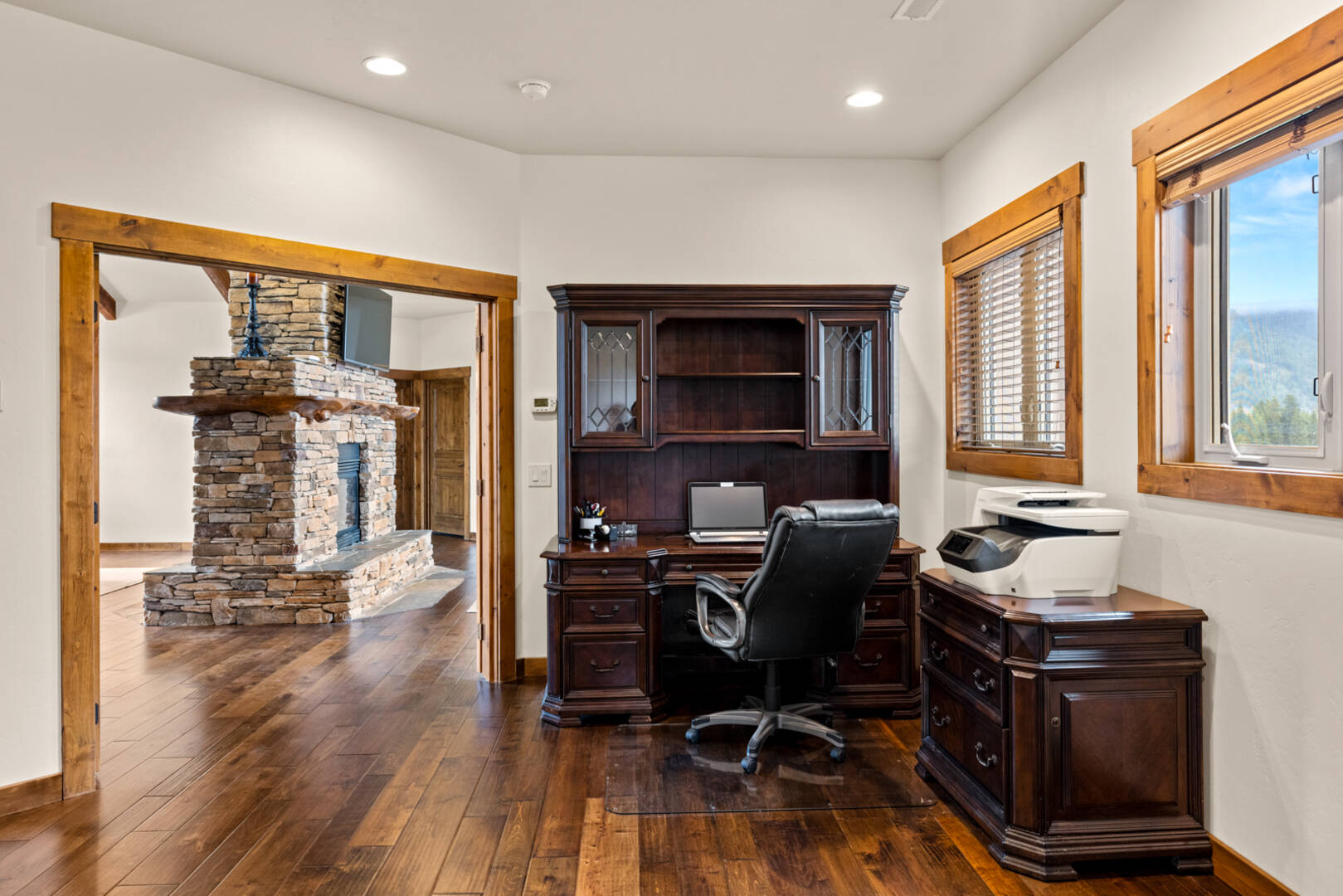 1335 Mooring Rd Columbia Falls, MT 59912