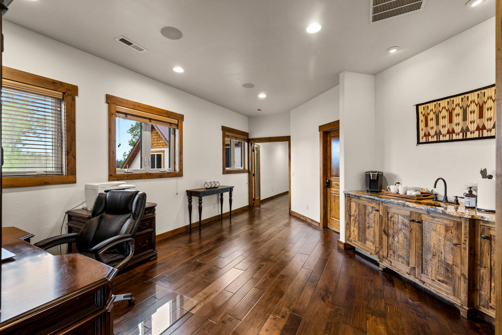 1335 Mooring Rd Columbia Falls, MT 59912