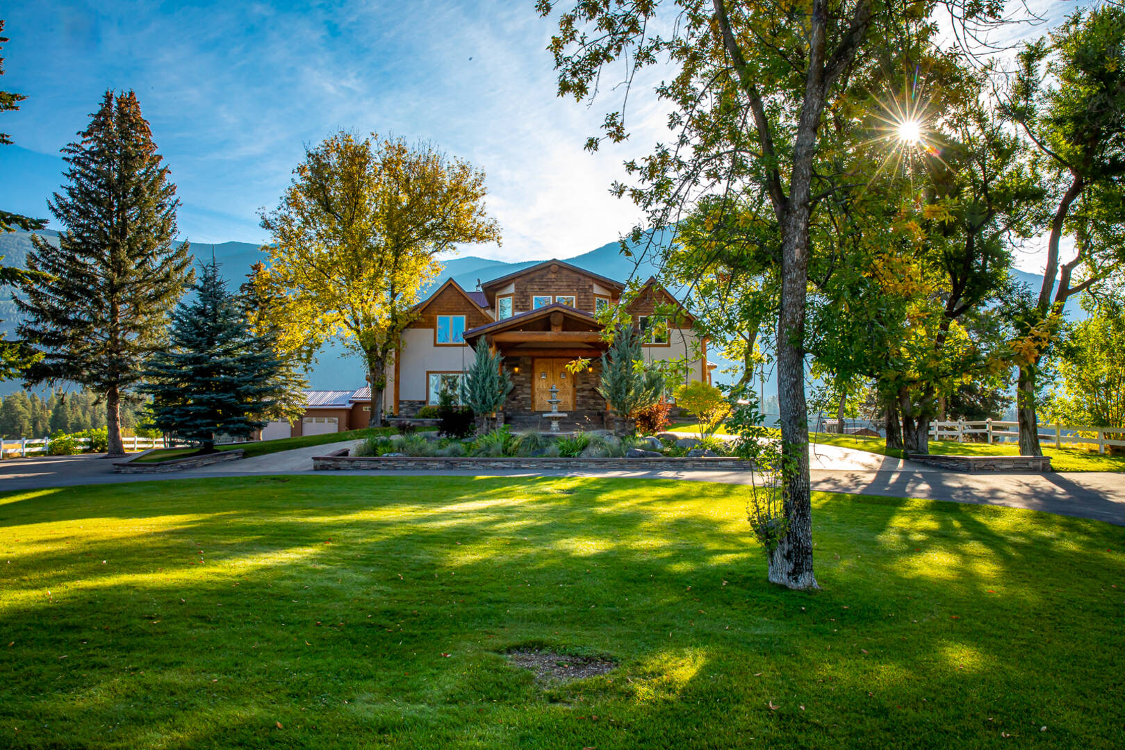 1335 Mooring Rd Columbia Falls, MT 59912