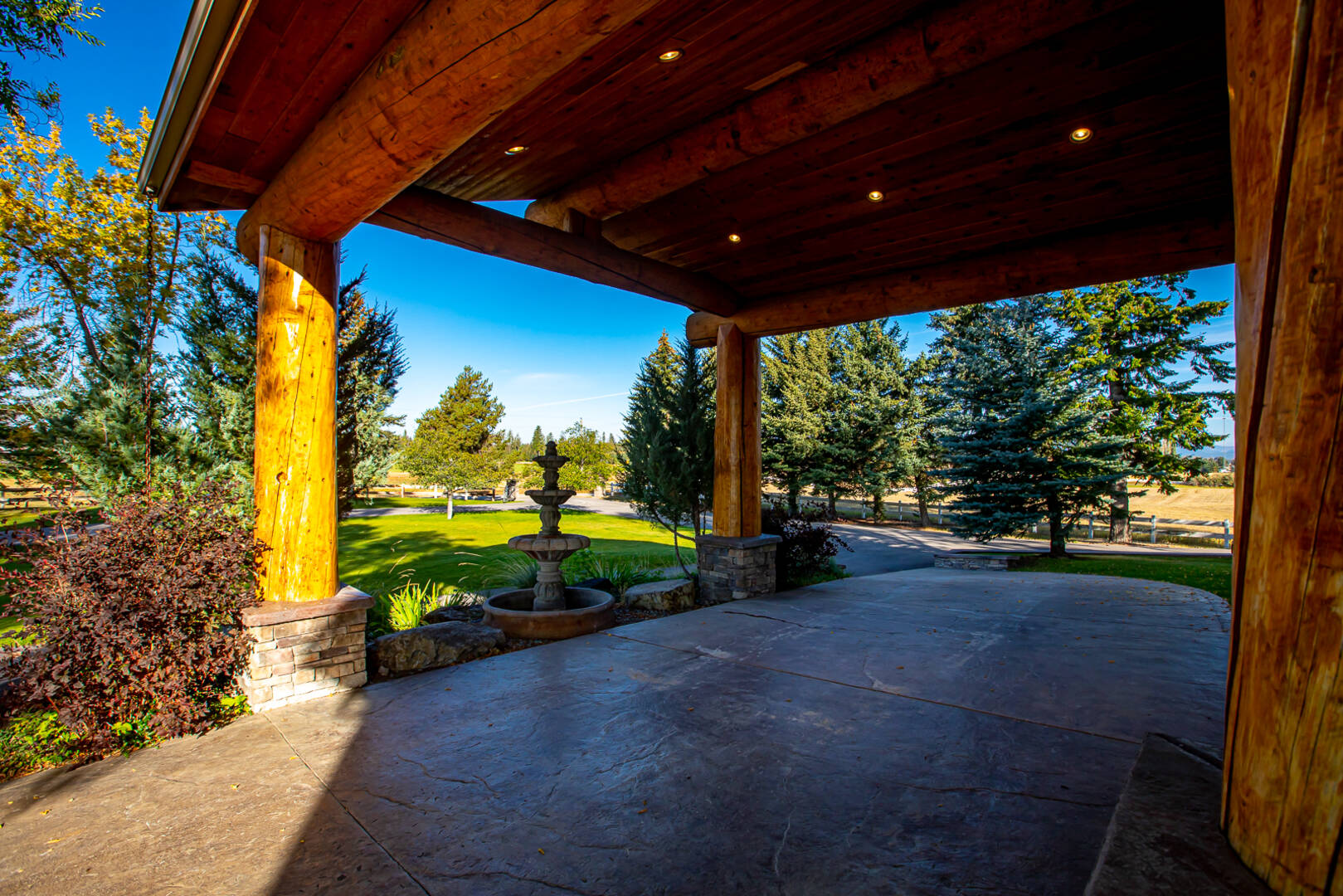 1335 Mooring Rd Columbia Falls, MT 59912