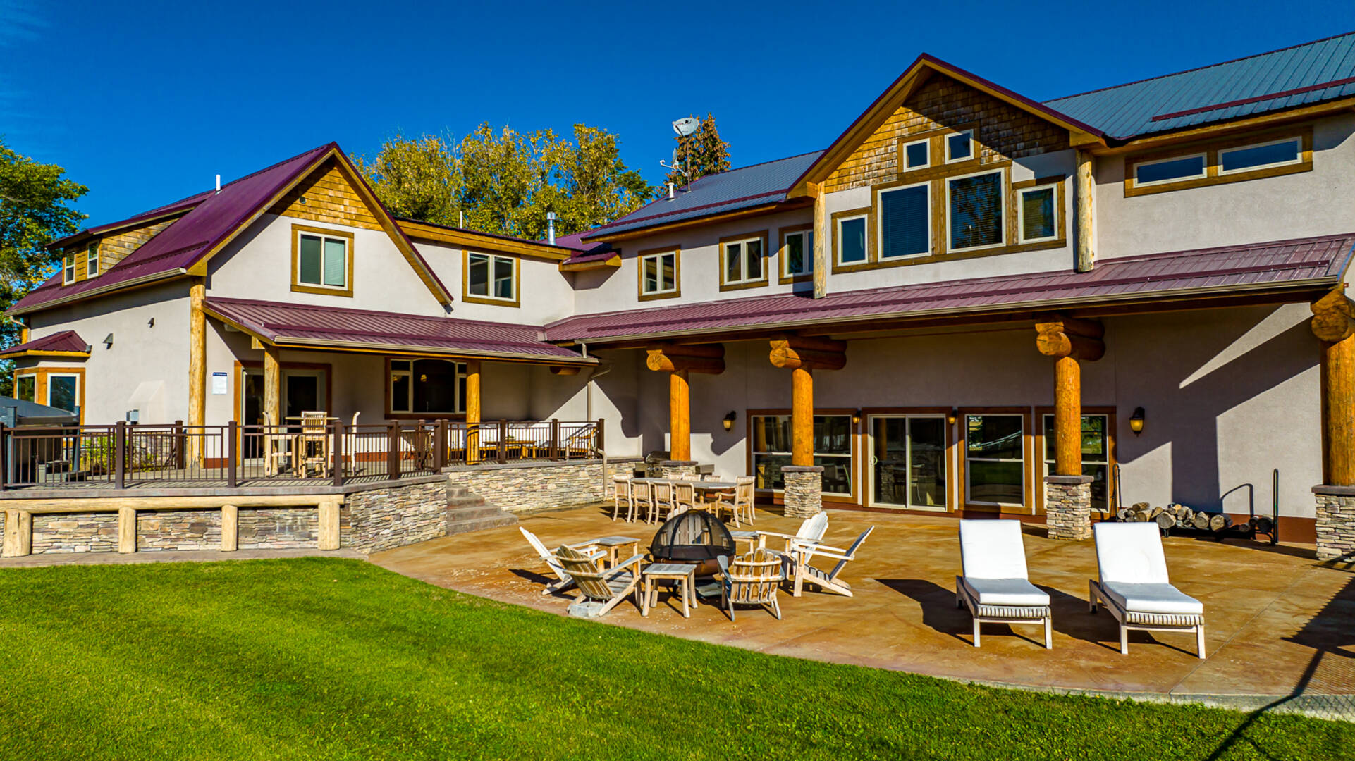 1335 Mooring Rd Columbia Falls, MT 59912
