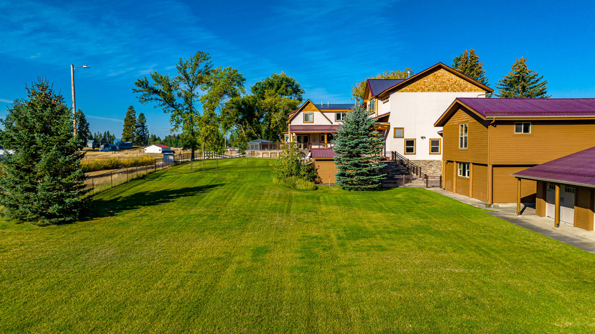 1335 Mooring Rd Columbia Falls, MT 59912