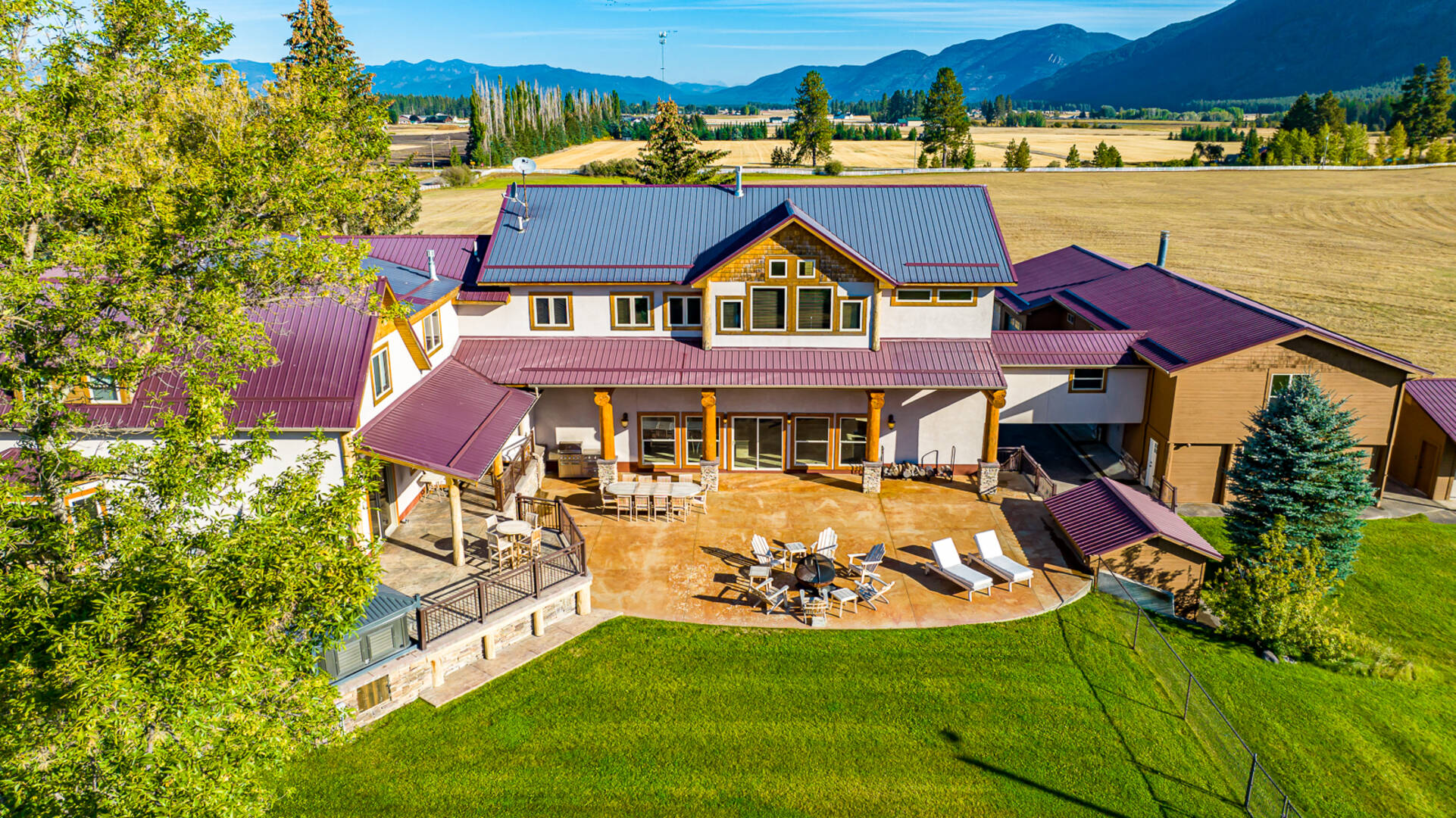 1335 Mooring Rd Columbia Falls, MT 59912