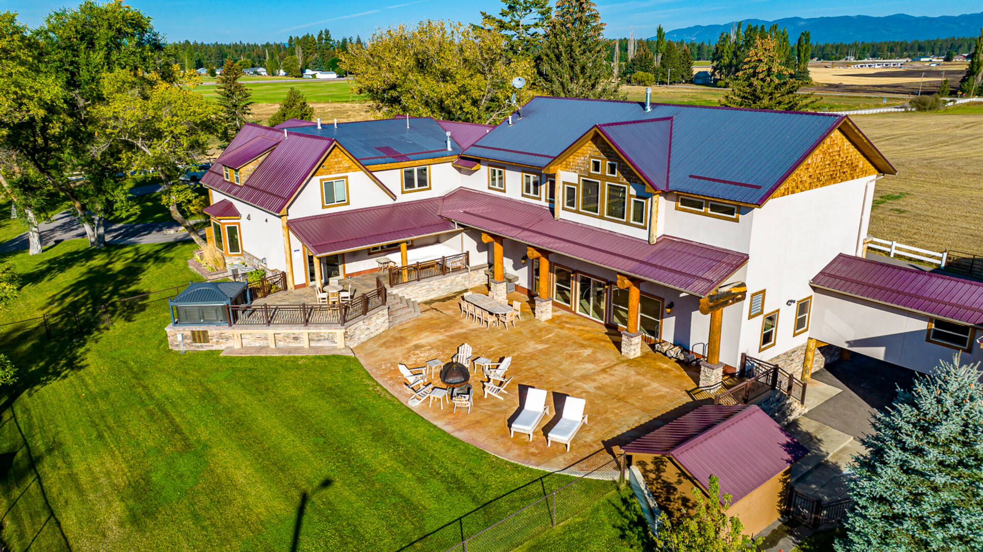 1335 Mooring Rd Columbia Falls, MT 59912