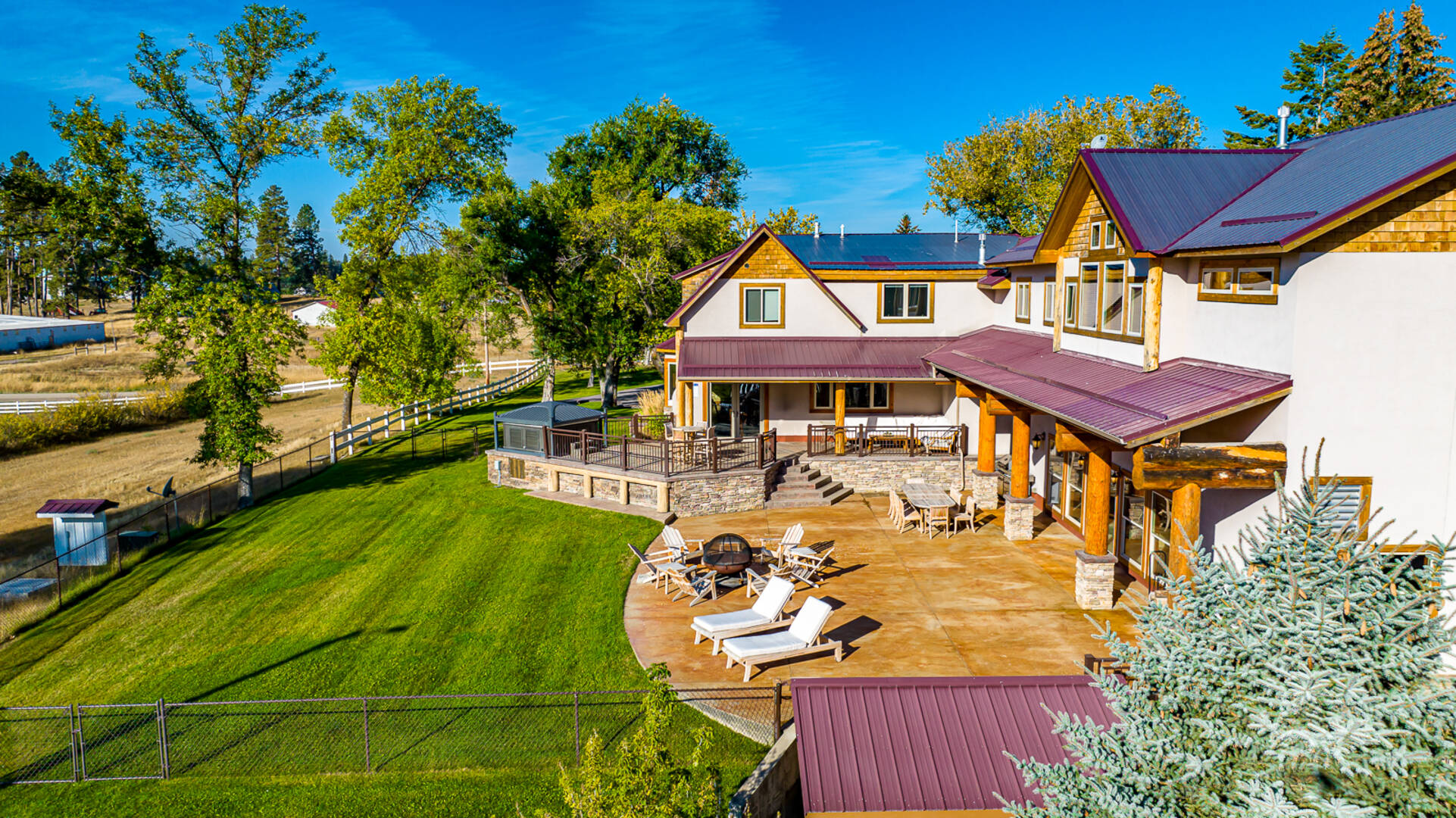 1335 Mooring Rd Columbia Falls, MT 59912